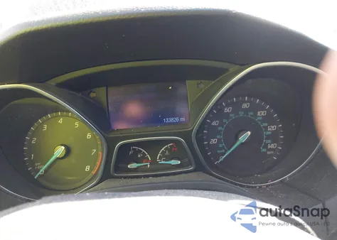 2014 Ford Focus Se z USA, uszkodzony, nr VIN 1FADP3F26EL314495